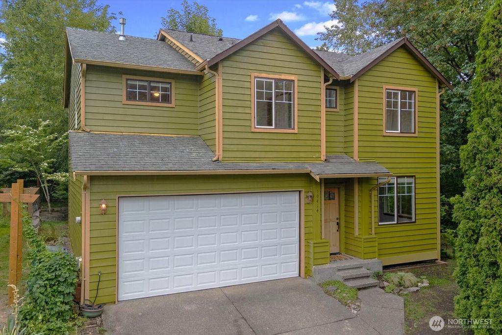 19414 77th Place NE, Kenmore, WA 98028