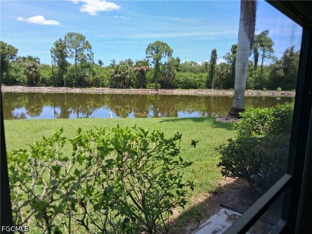 15000 Arbor Lakes DR E 3, North Fort Myers, FL 33917