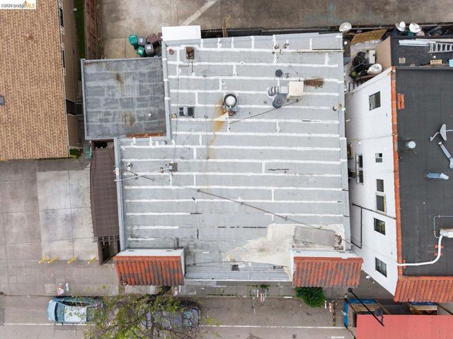 4935 Shattuck Ave, Oakland, CA 94609