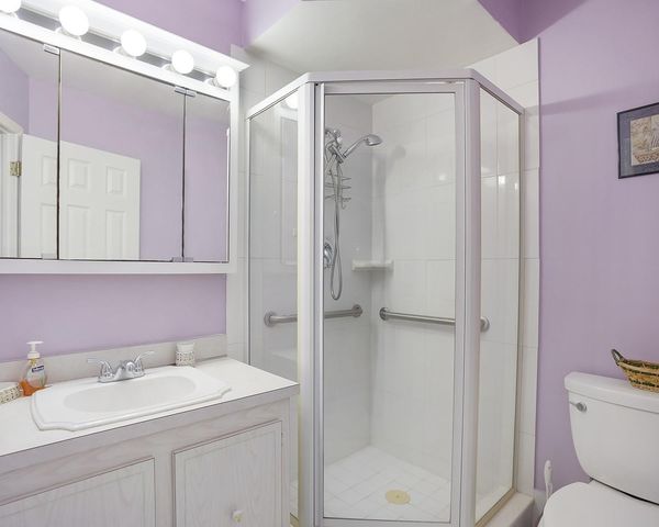 3500 NW 48th Avenue 513, Lauderdale Lakes, FL 33319