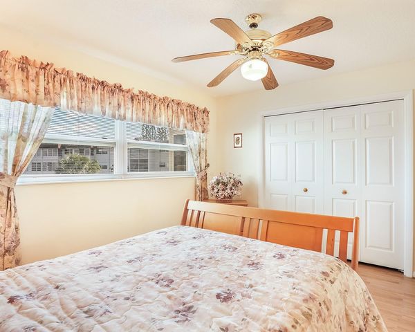 3500 NW 48th Avenue 513, Lauderdale Lakes, FL 33319