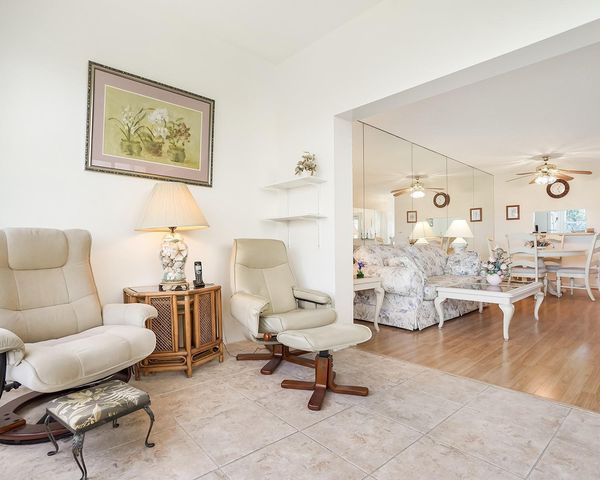 3500 NW 48th Avenue 513, Lauderdale Lakes, FL 33319