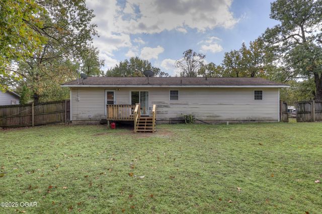133 Red Oak Drive, Carl Junction, MO 64834
