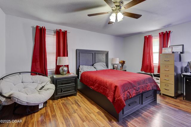 133 Red Oak Drive, Carl Junction, MO 64834