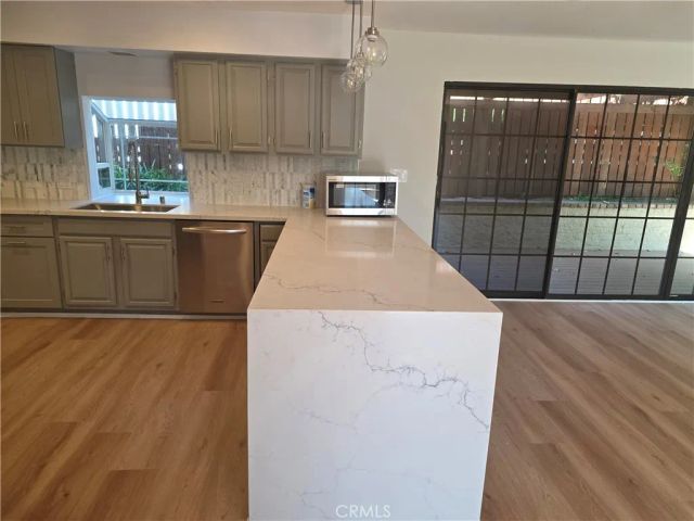 3255 Henrietta, Glendale, CA 91214