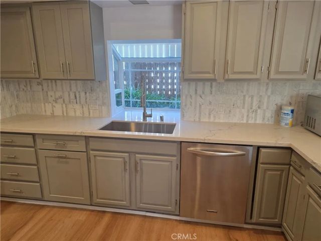 3255 Henrietta, Glendale, CA 91214
