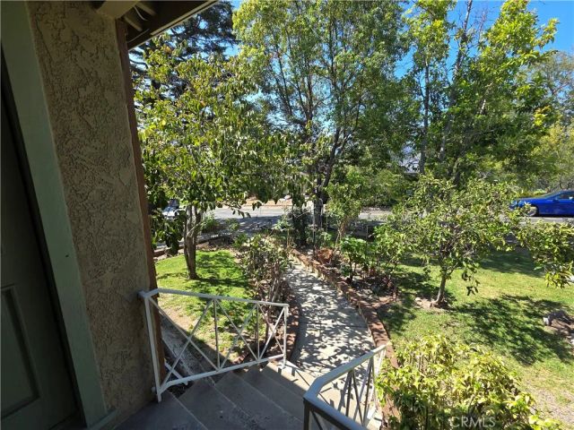3255 Henrietta, Glendale, CA 91214