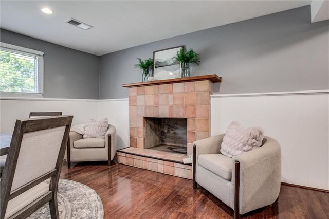 406 E 90th Terrace, Kansas City, MO 64131