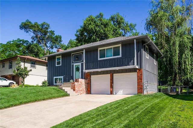 406 E 90th Terrace, Kansas City, MO 64131