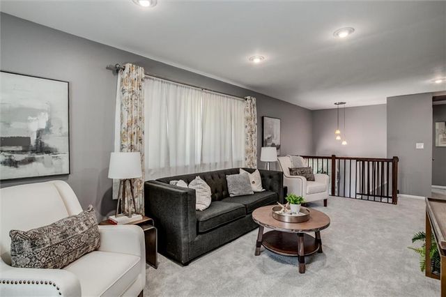 406 E 90th Terrace, Kansas City, MO 64131