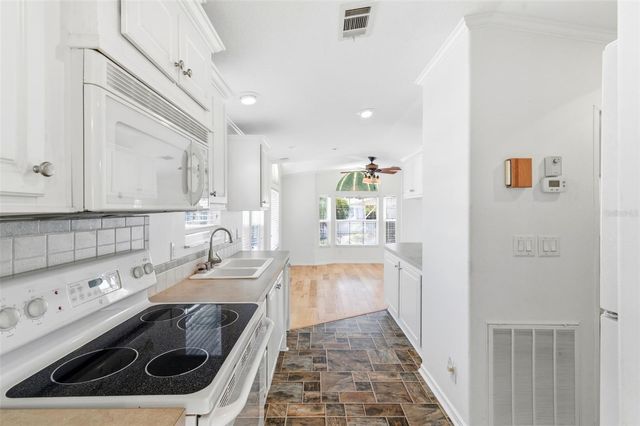 3275 26TH AVENUE E 134, Bradenton, FL 34208