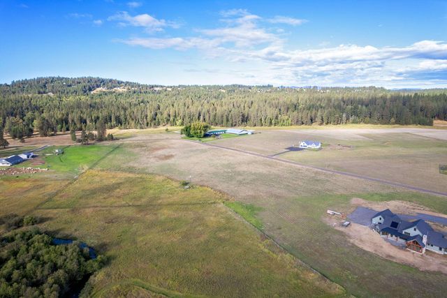 24340 N Crescent Rd, Chattaroy, WA 99003
