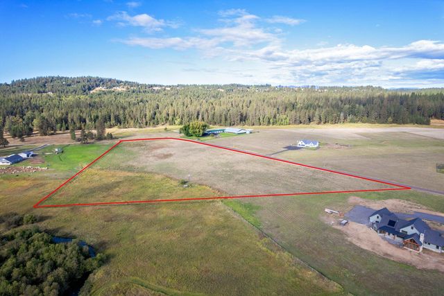 24340 N Crescent Rd, Chattaroy, WA 99003