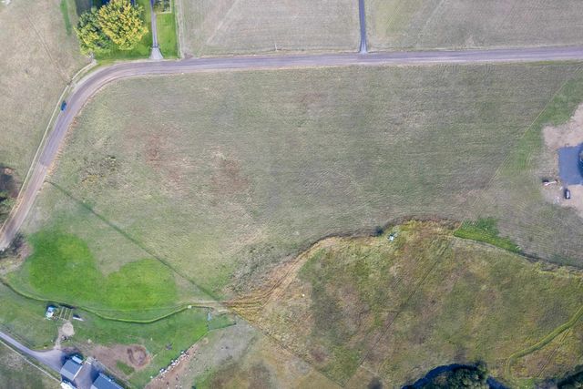 24340 N Crescent Rd, Chattaroy, WA 99003