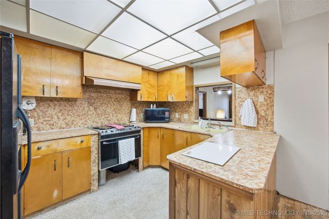 1812 Houston Street, Muskogee, OK 74403