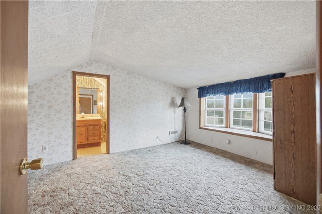 1812 Houston Street, Muskogee, OK 74403