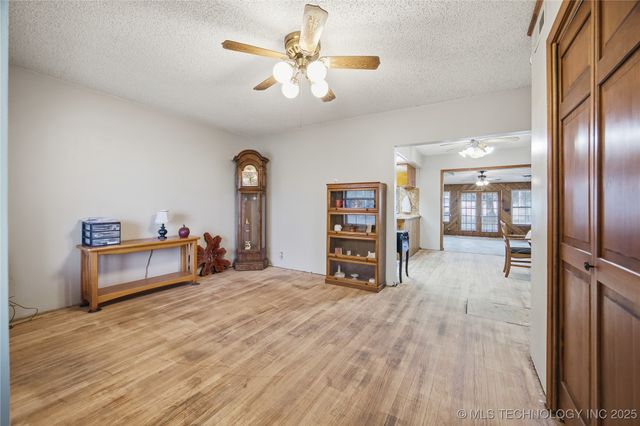 1812 Houston Street, Muskogee, OK 74403