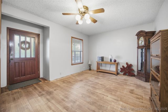 1812 Houston Street, Muskogee, OK 74403