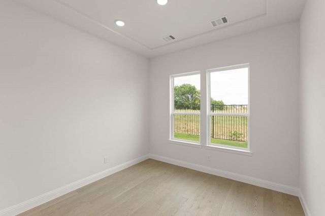 1020 Wheatland Drive, Justin, TX 76247
