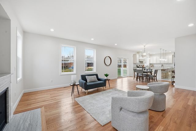 110 Crystal Brook Drive, Springfield, MA 01118