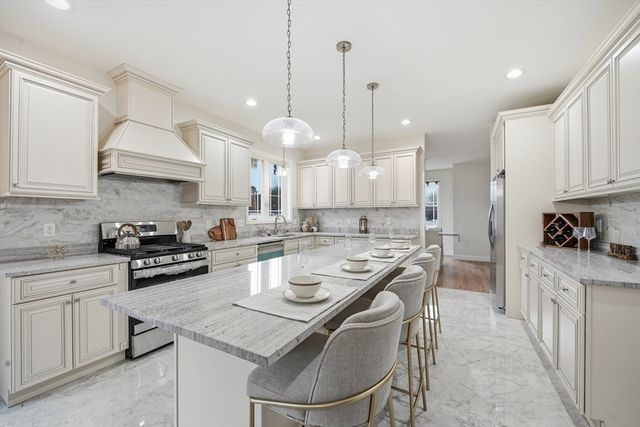 110 Crystal Brook Drive, Springfield, MA 01118