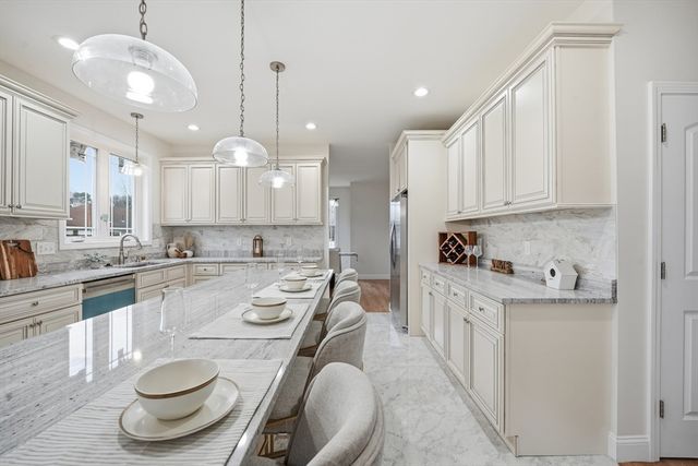 110 Crystal Brook Drive, Springfield, MA 01118