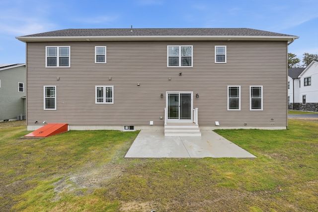 110 Crystal Brook Drive, Springfield, MA 01118