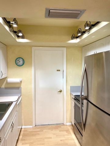 133 NW 10th Court, Boynton Beach, FL 33426