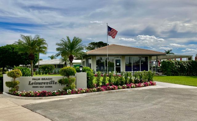 133 NW 10th Court, Boynton Beach, FL 33426