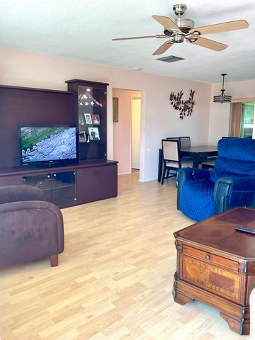 133 NW 10th Court, Boynton Beach, FL 33426