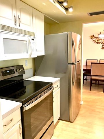 133 NW 10th Court, Boynton Beach, FL 33426