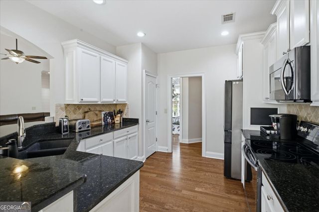 159 Aubree Way, Mcdonough, GA 30252