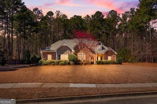 159 Aubree Way, Mcdonough, GA 30252