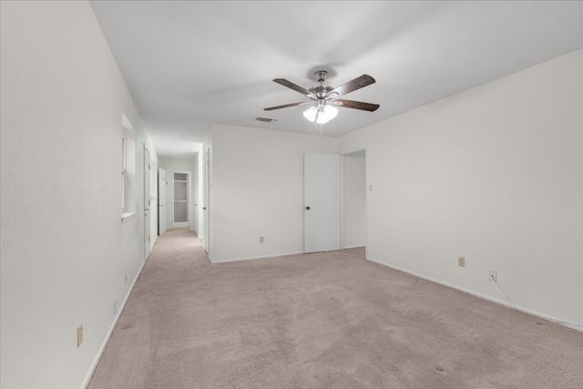 8933 Kincaid Drive, Benbrook, TX 76116
