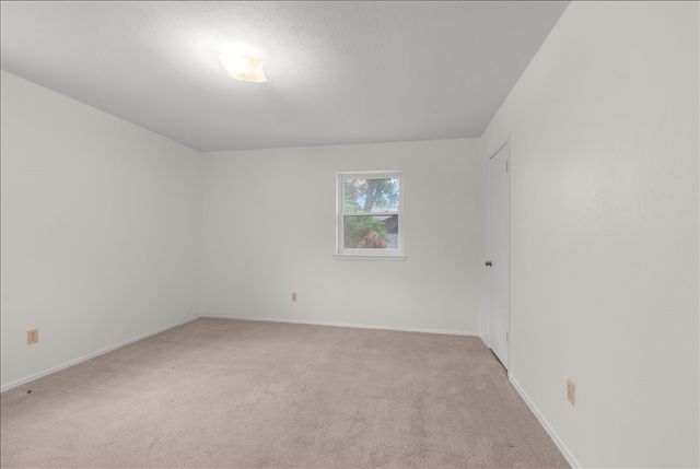 8933 Kincaid Drive, Benbrook, TX 76116