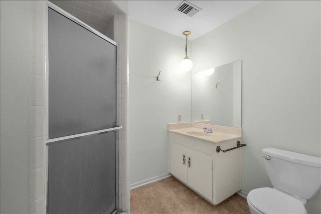 8933 Kincaid Drive, Benbrook, TX 76116