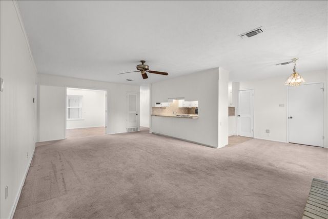 8933 Kincaid Drive, Benbrook, TX 76116