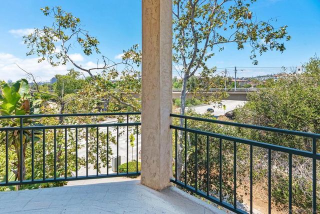1950 Camino de la Reina 311, San Diego, CA 92108