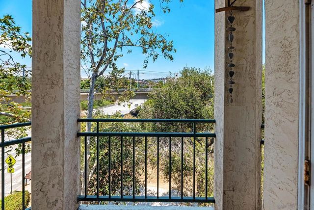 1950 Camino de la Reina 311, San Diego, CA 92108