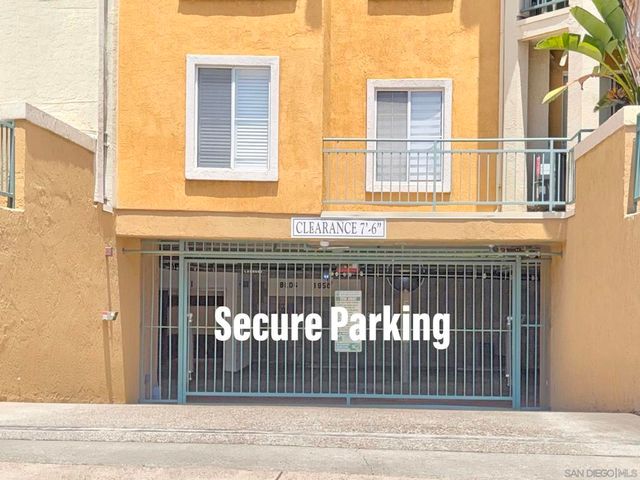 1950 Camino de la Reina 311, San Diego, CA 92108