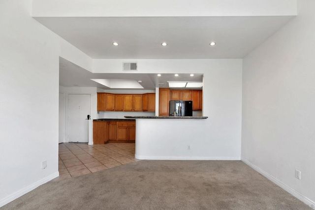 1950 Camino de la Reina 311, San Diego, CA 92108