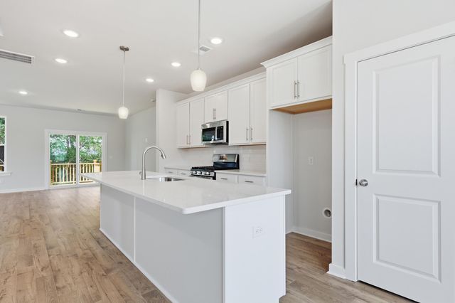 124 Fernbank Road Court, Johns Island, SC 29455