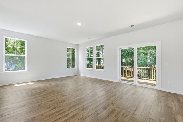 124 Fernbank Road Court, Johns Island, SC 29455