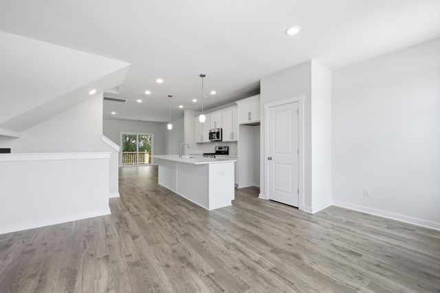 124 Fernbank Road Court, Johns Island, SC 29455