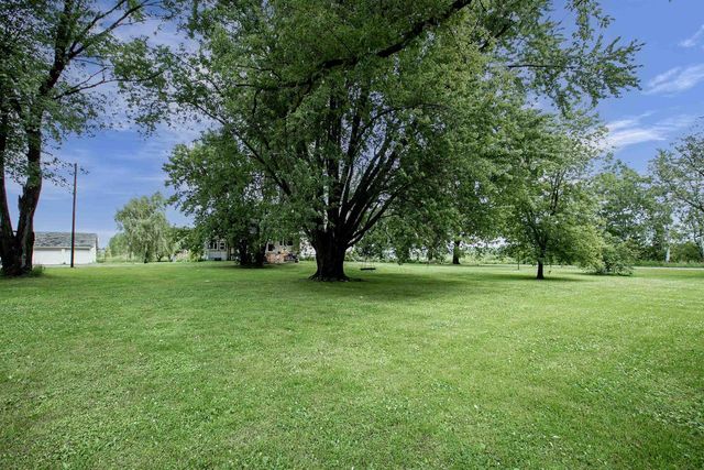 9511 OLD ROAD, Fremont, WI 54940