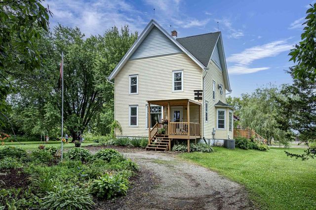 9511 OLD ROAD, Fremont, WI 54940