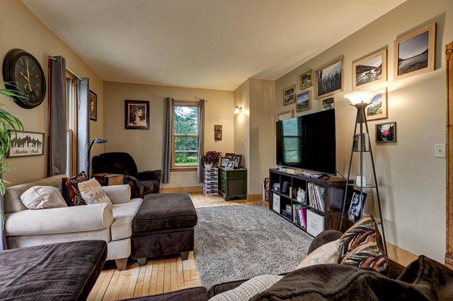 9511 OLD ROAD, Fremont, WI 54940