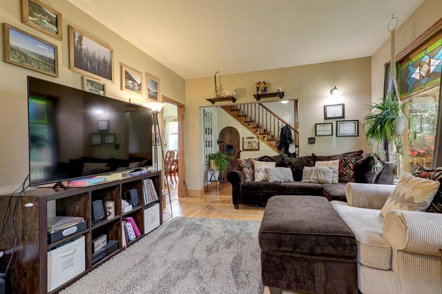 9511 OLD ROAD, Fremont, WI 54940