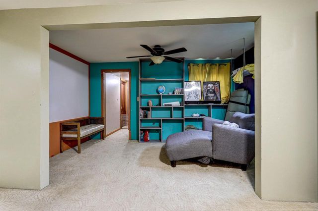 9511 OLD ROAD, Fremont, WI 54940