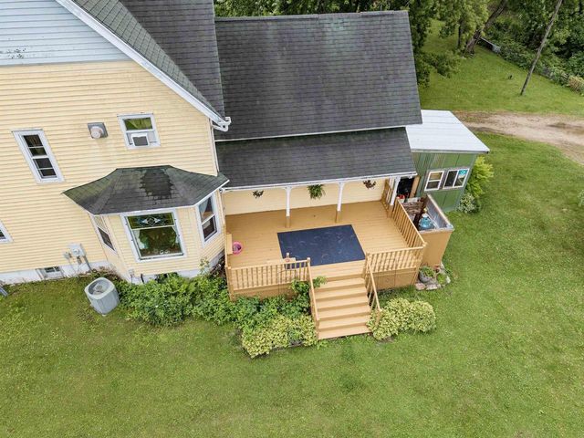 9511 OLD ROAD, Fremont, WI 54940